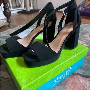 Black Women's Heeled Sandals